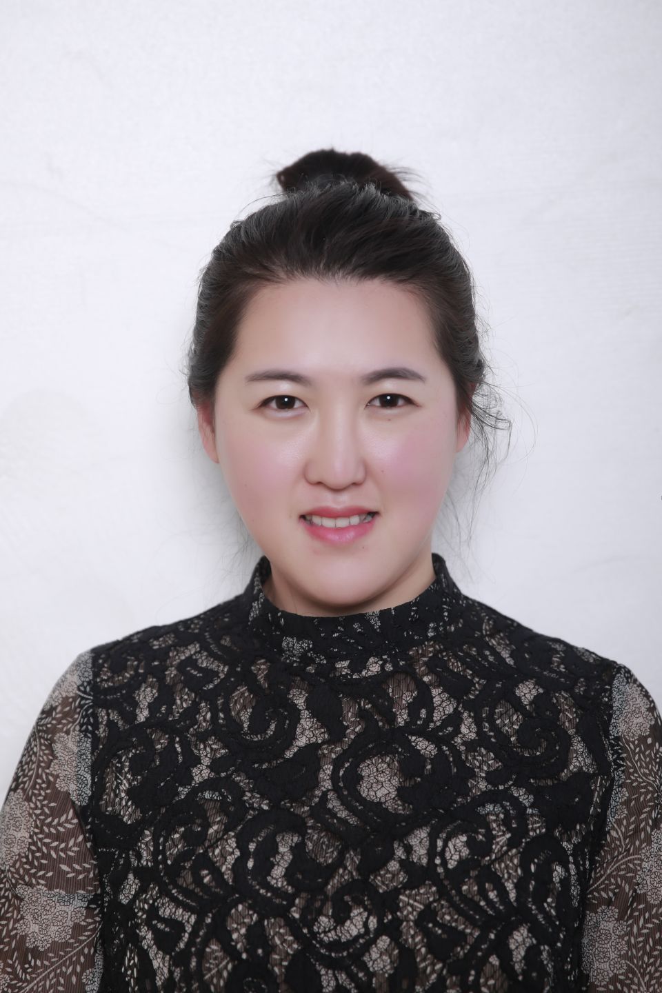 周倩头像
