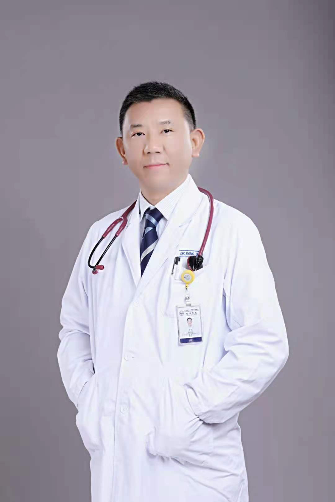 董青头像