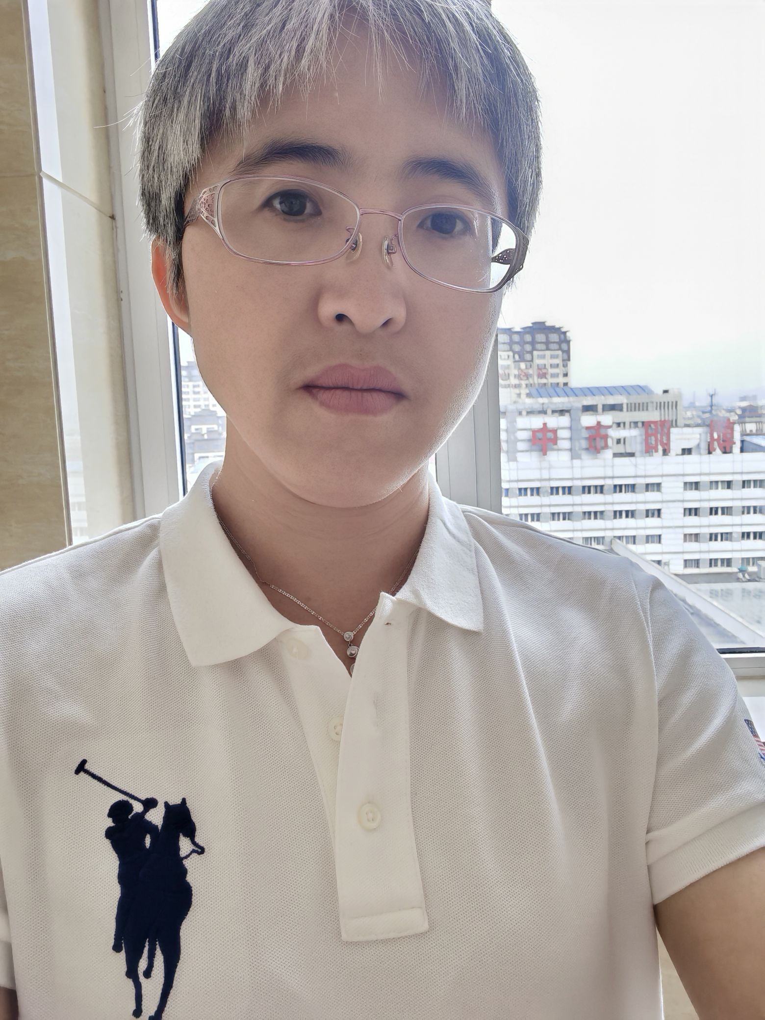 张帅头像