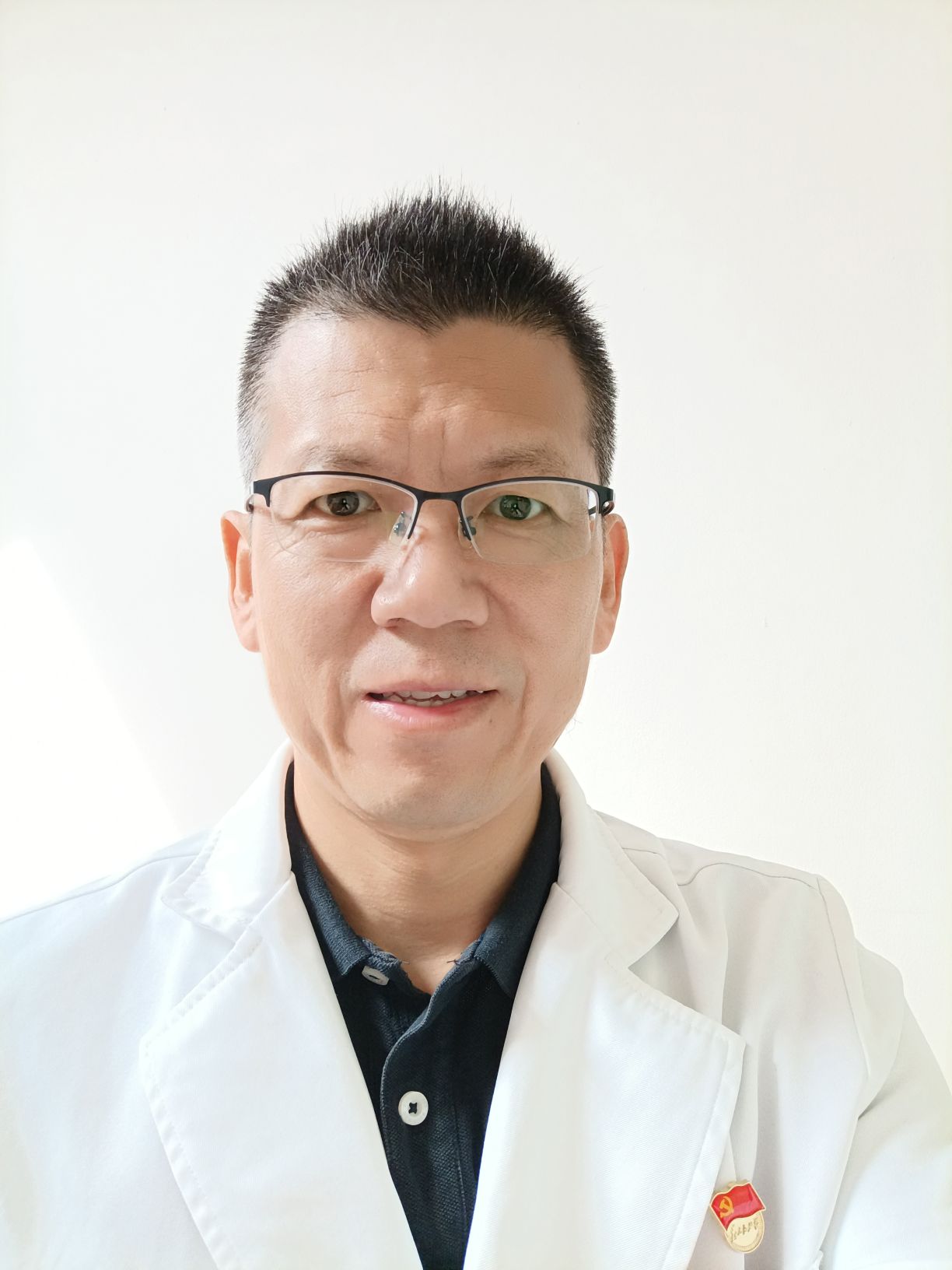 杨安强头像