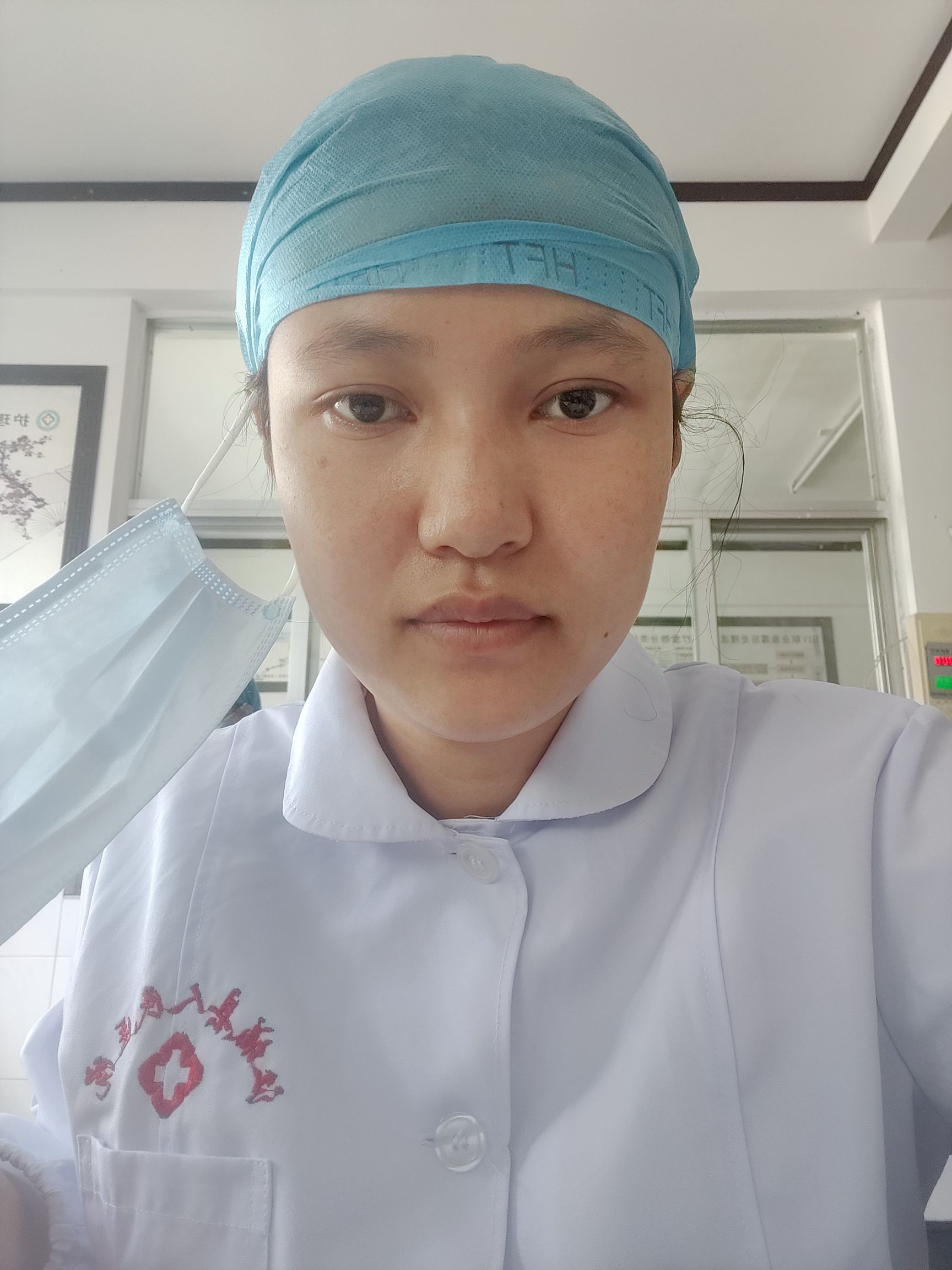 彭云霞头像