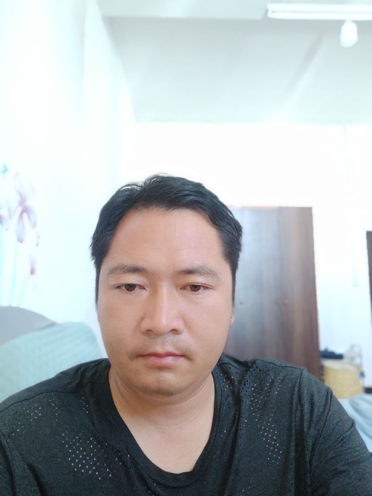 季树发头像