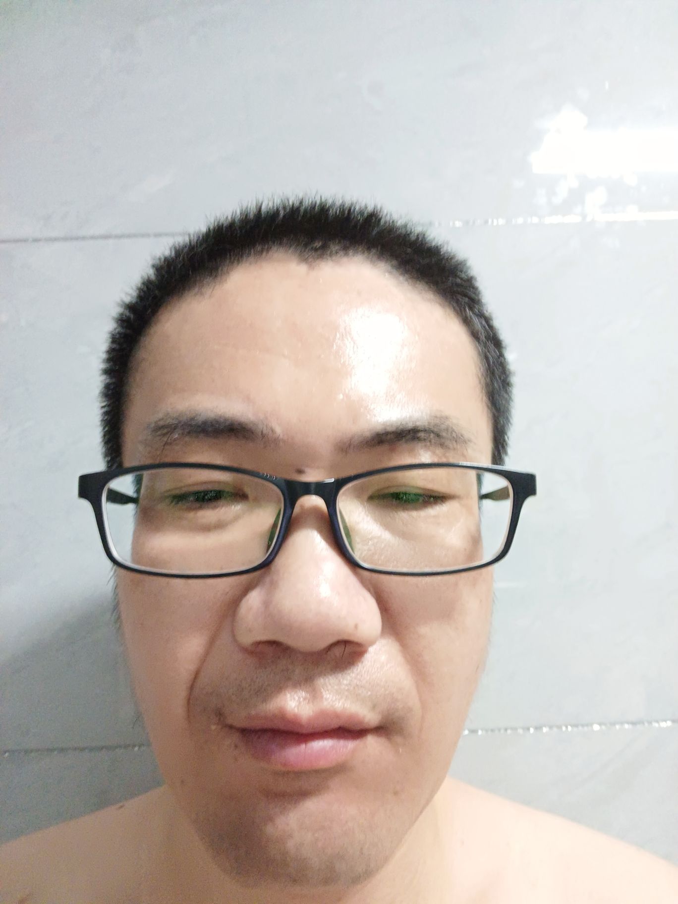 魏华头像