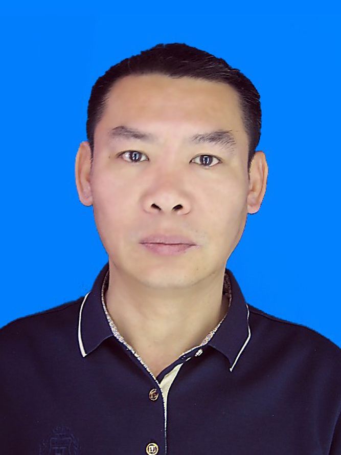 宋昱霖头像
