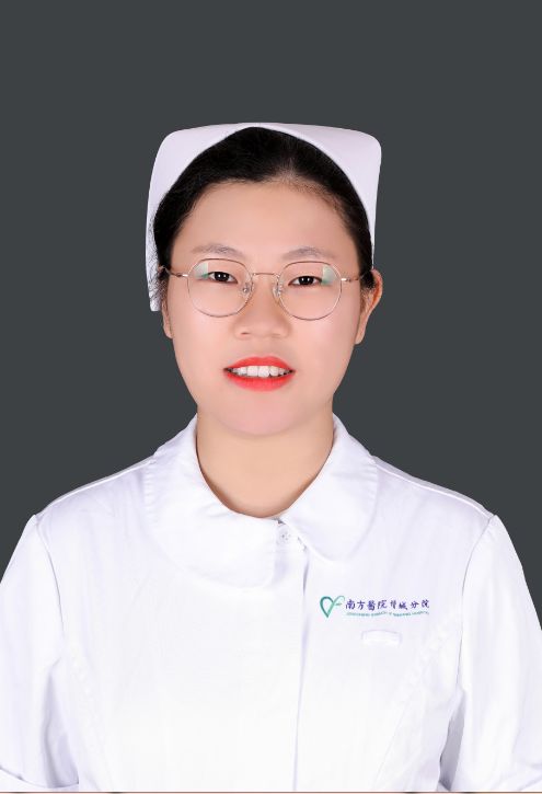 黄小莲头像