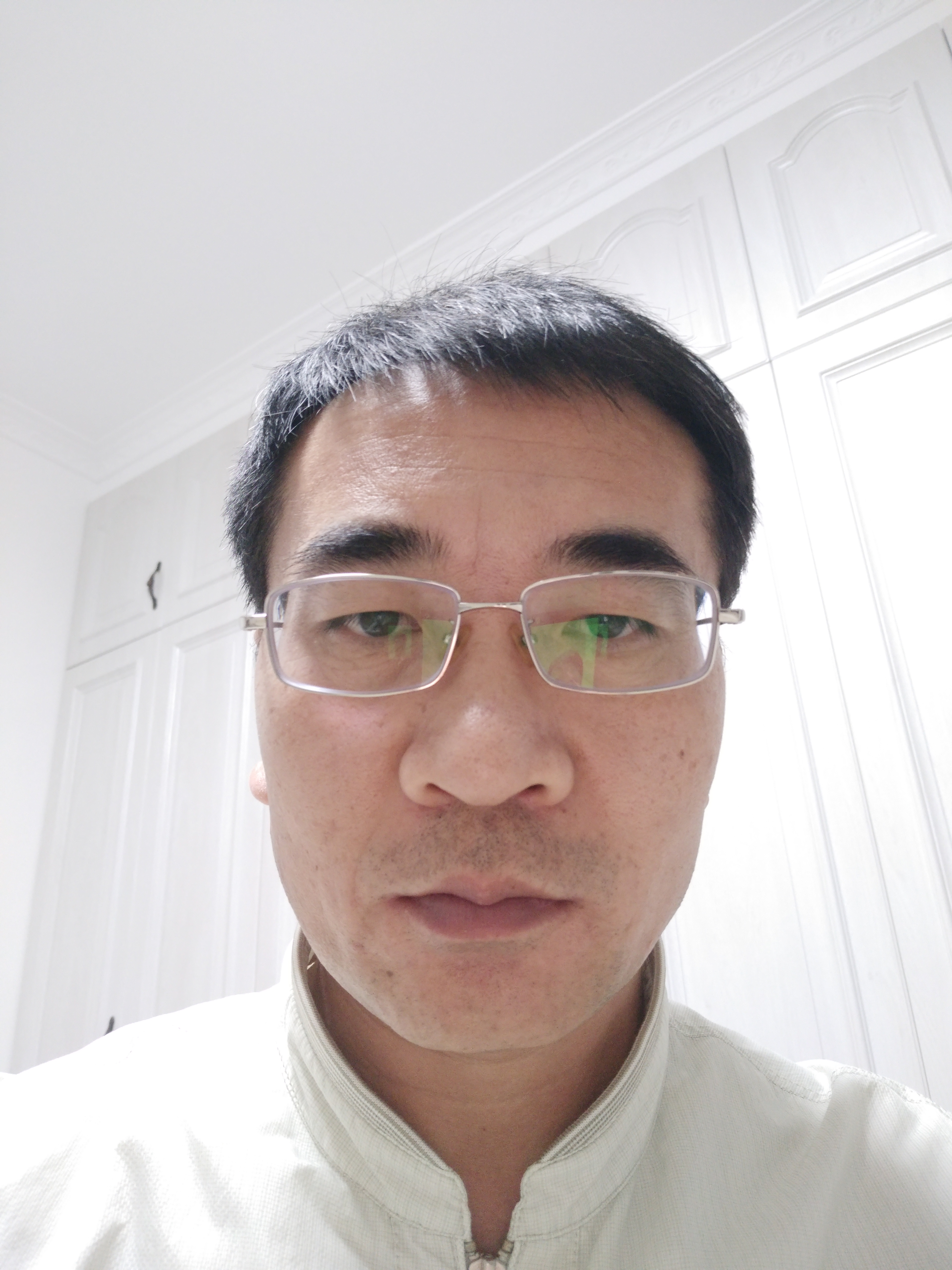 李洪文头像