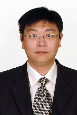 李新立头像