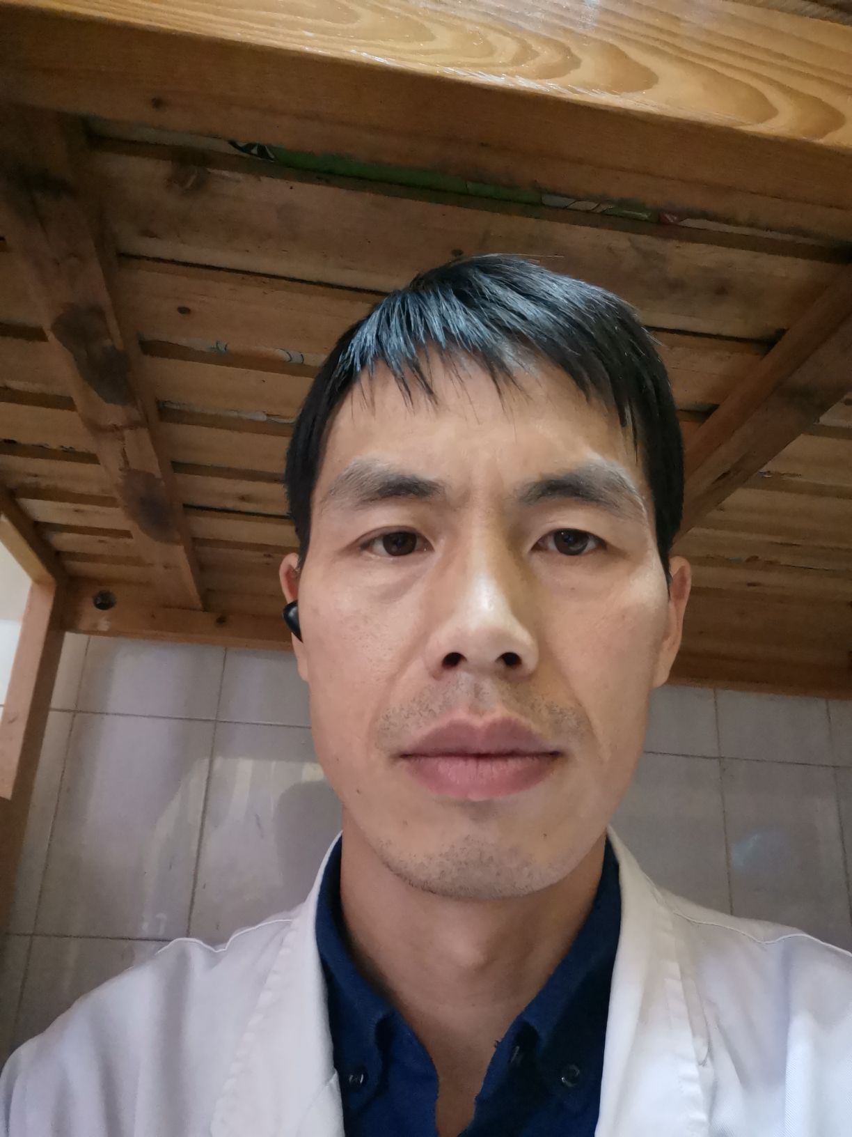 杨成云头像