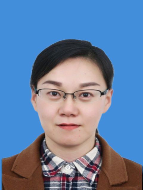梁英头像