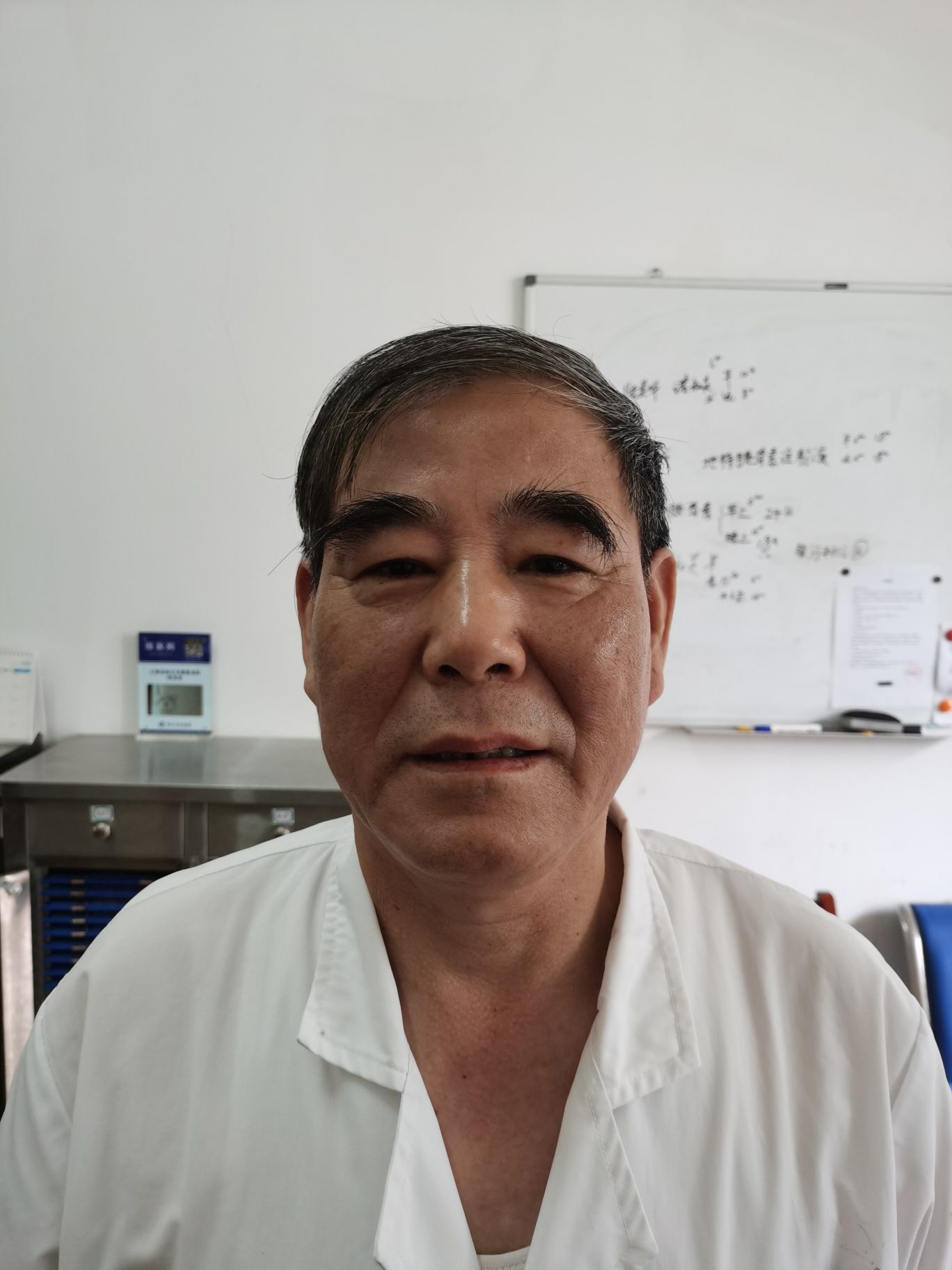 陆永明头像