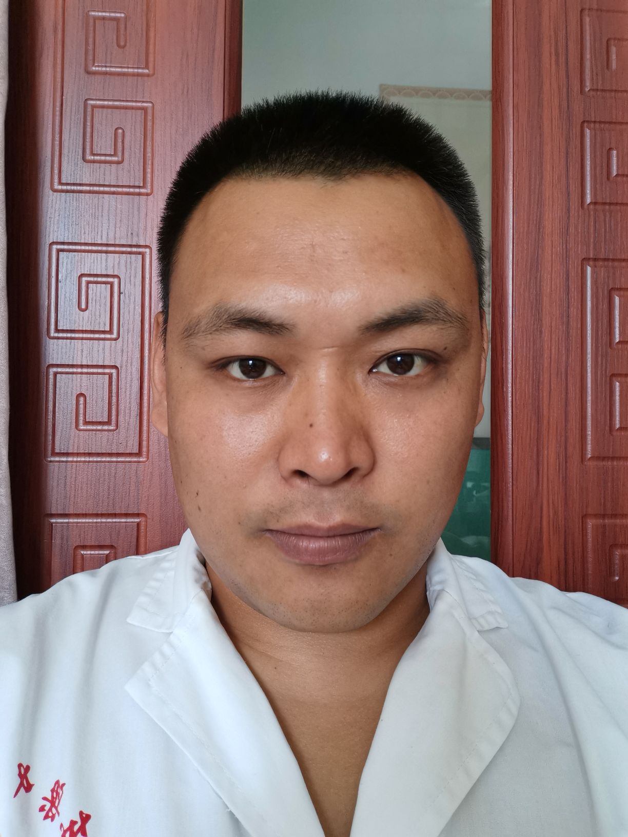 王盛林头像