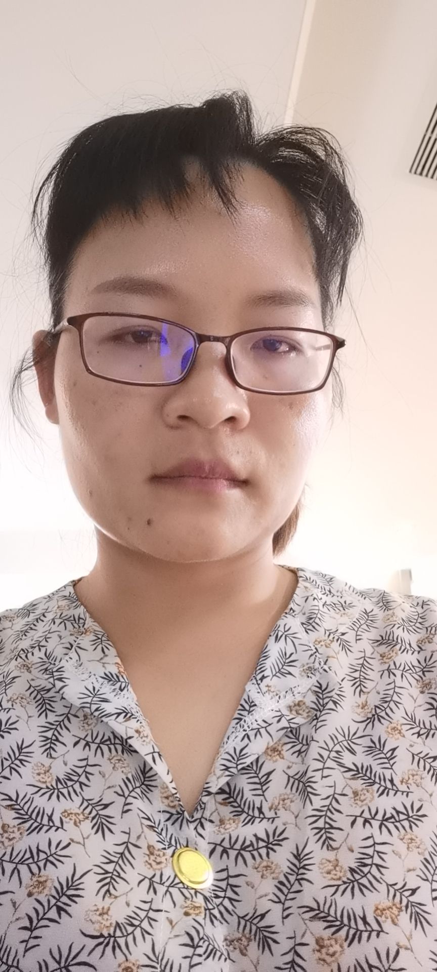 王桥英头像