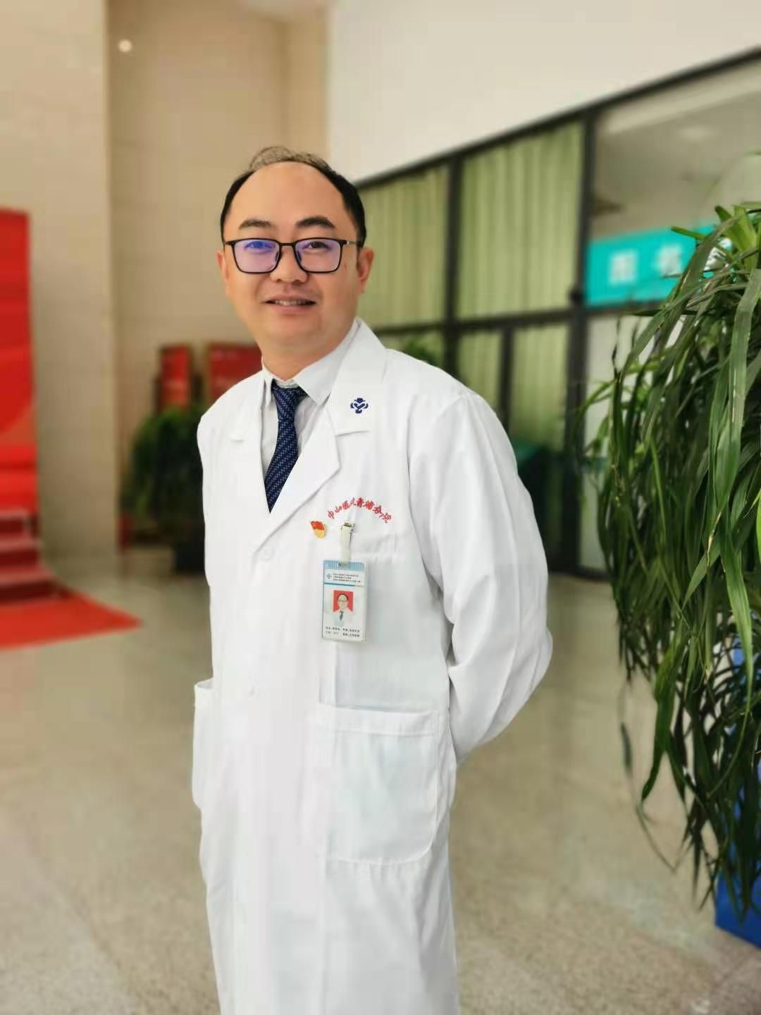 李伟亮头像