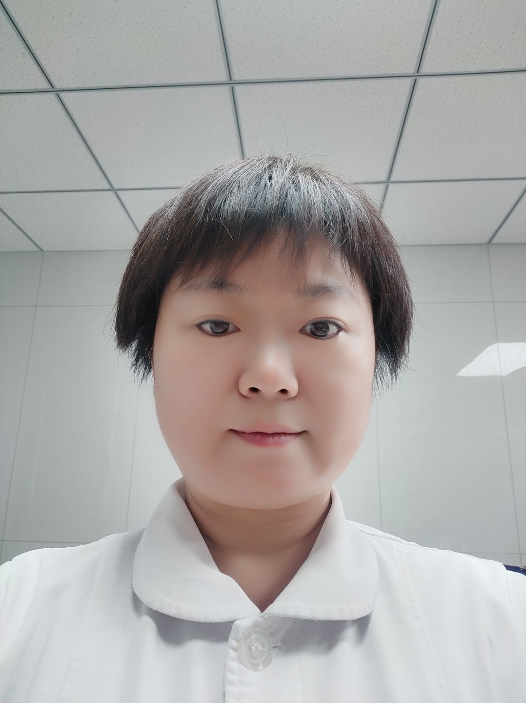 杨新春头像