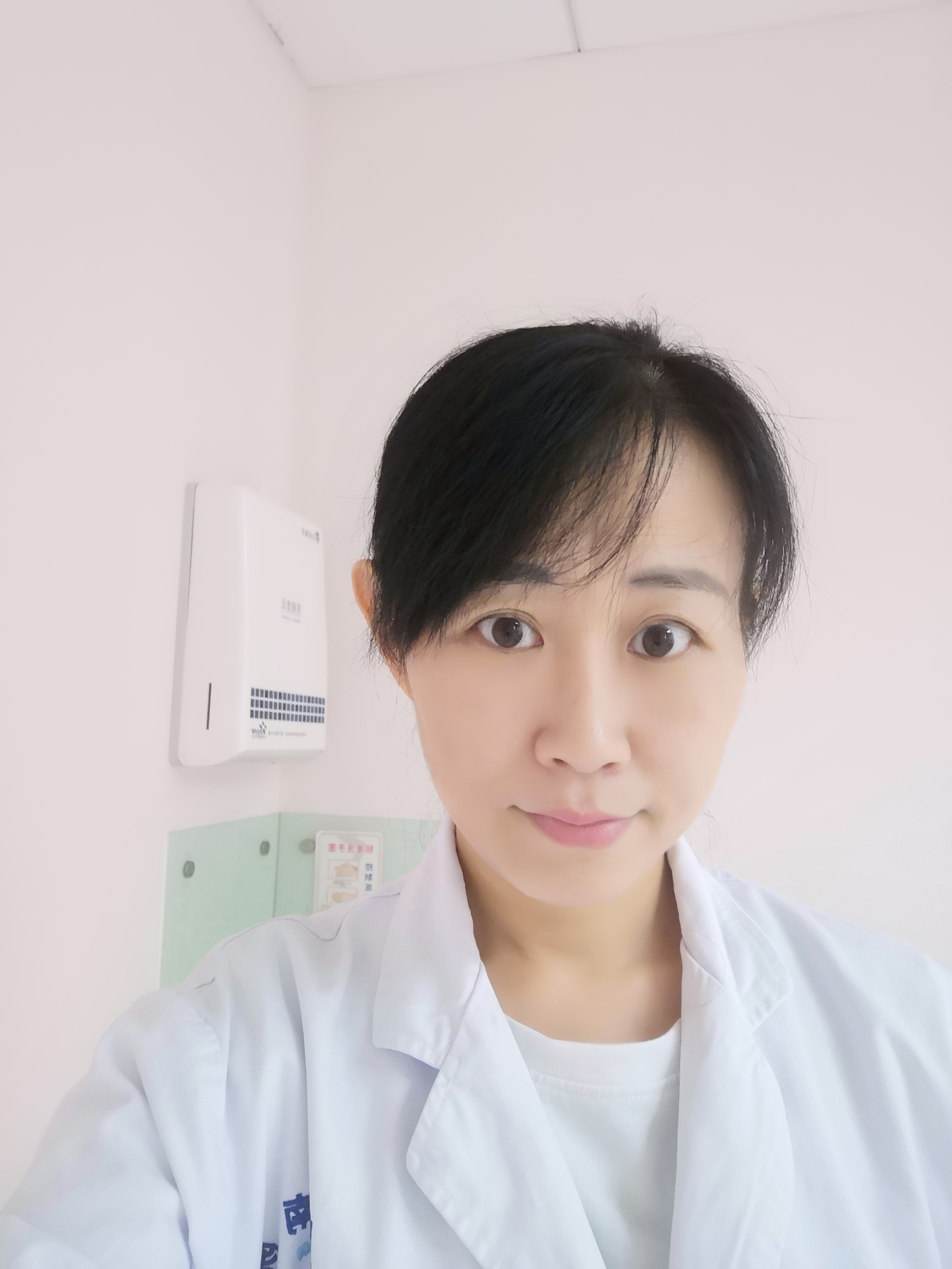 黄绍萍头像
