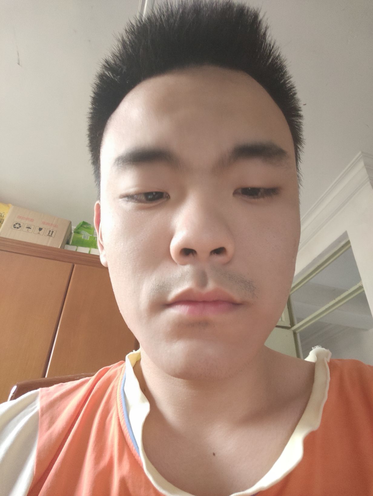 王睿头像