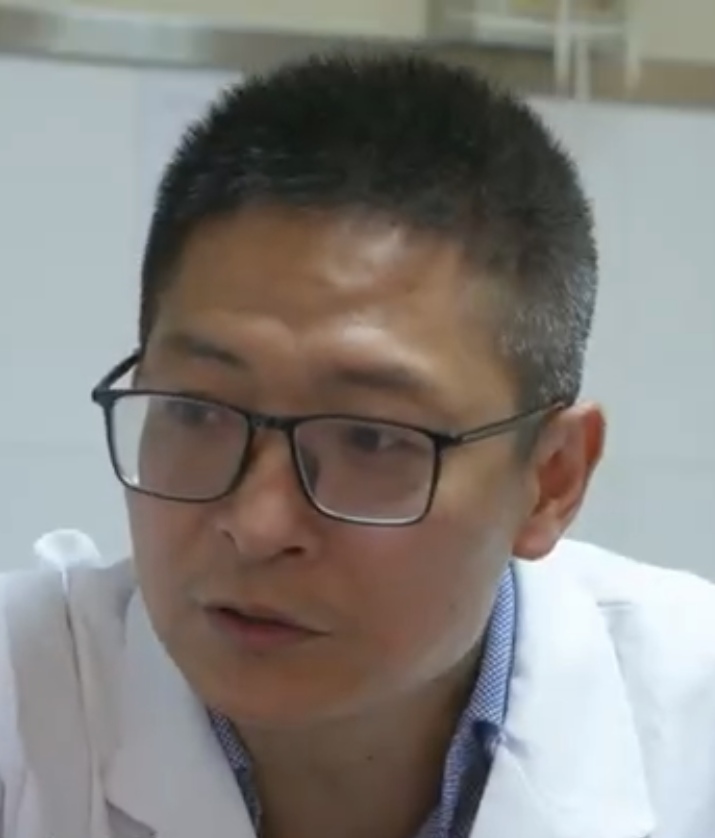 侯立新头像