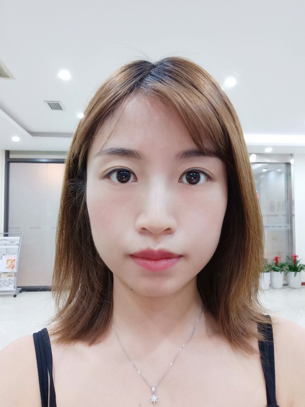 张雨婷头像