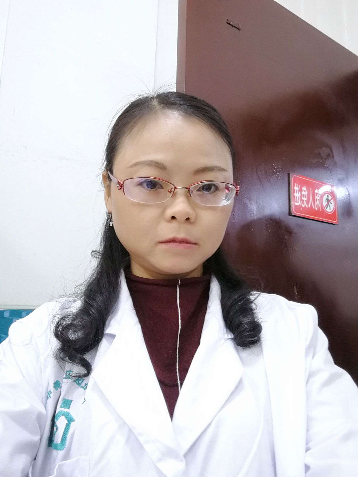 肖学梅v头像