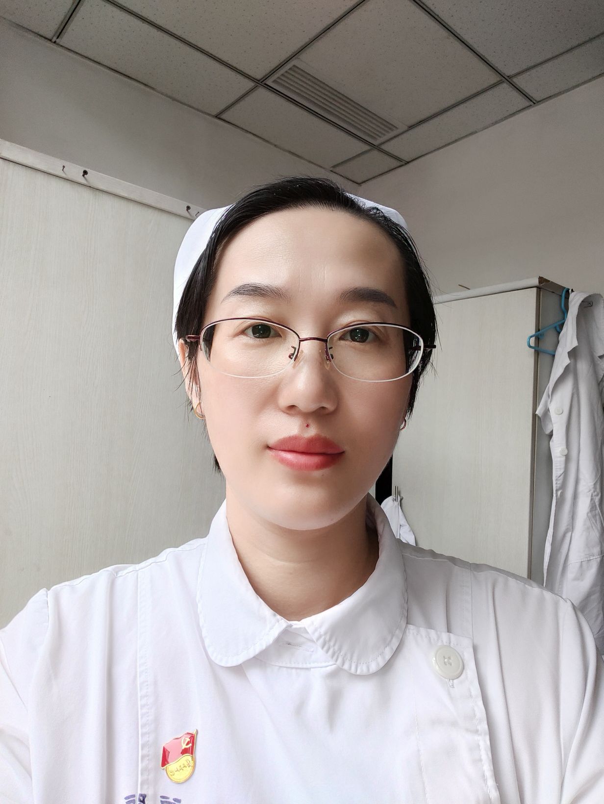 张鸾头像