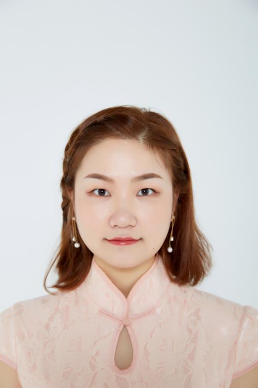 毛英婷头像