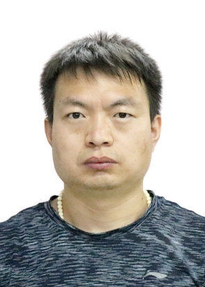 杨忠民头像