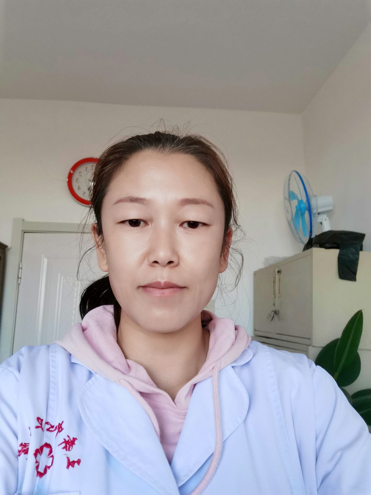 丁铁华头像