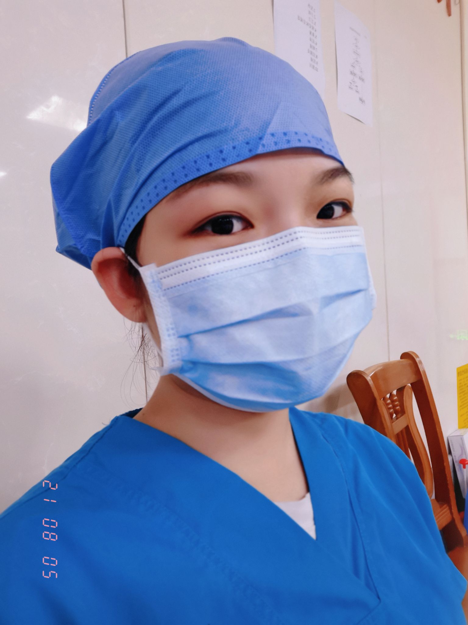 周苑玲头像