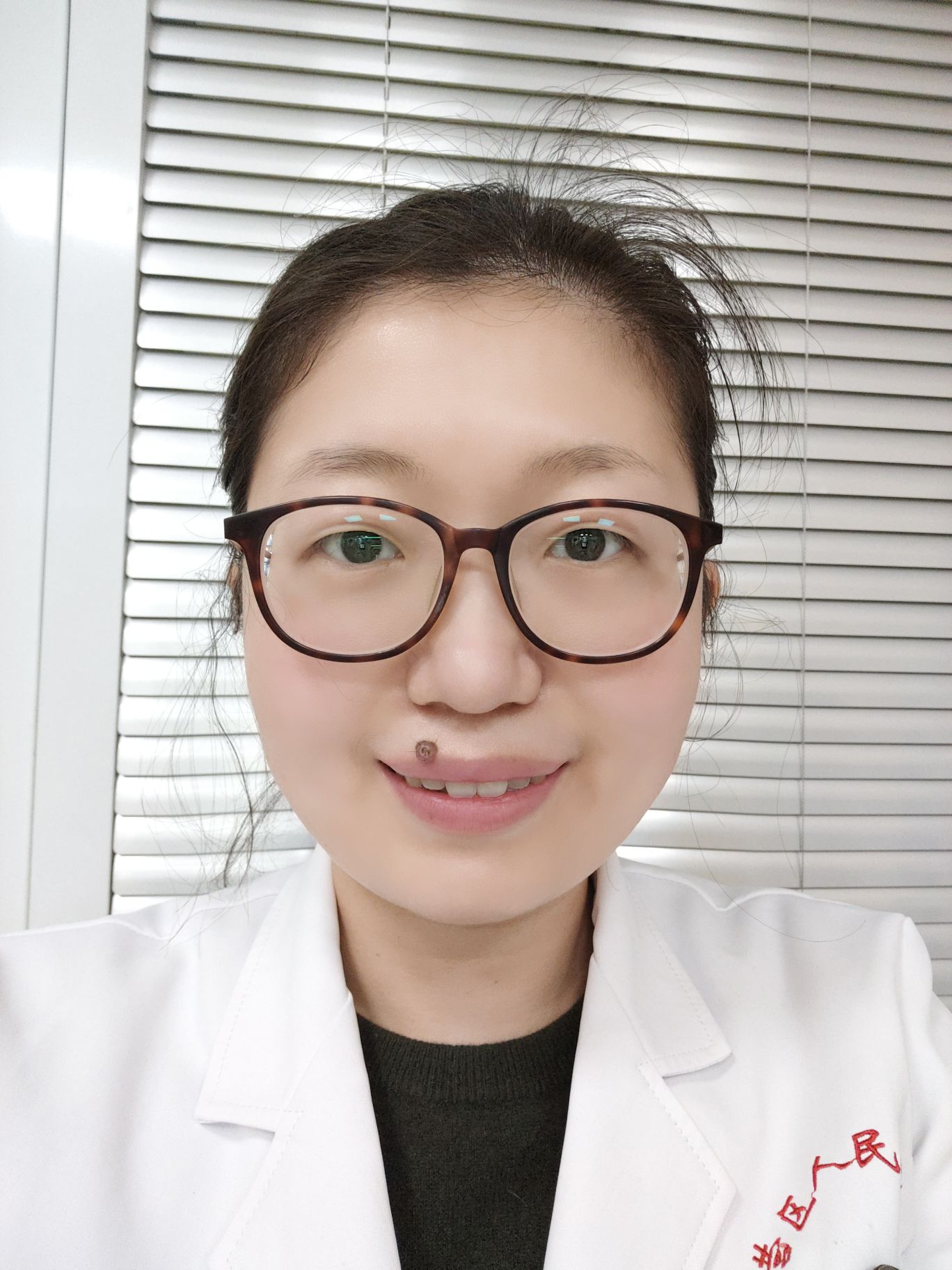 孙婧怡头像