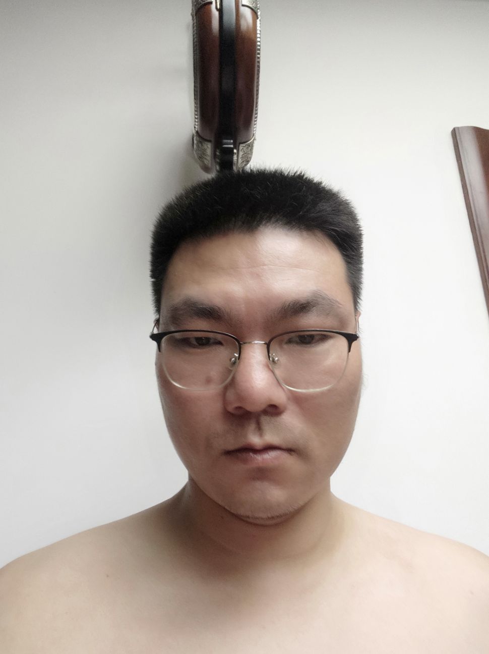 任志鑫头像