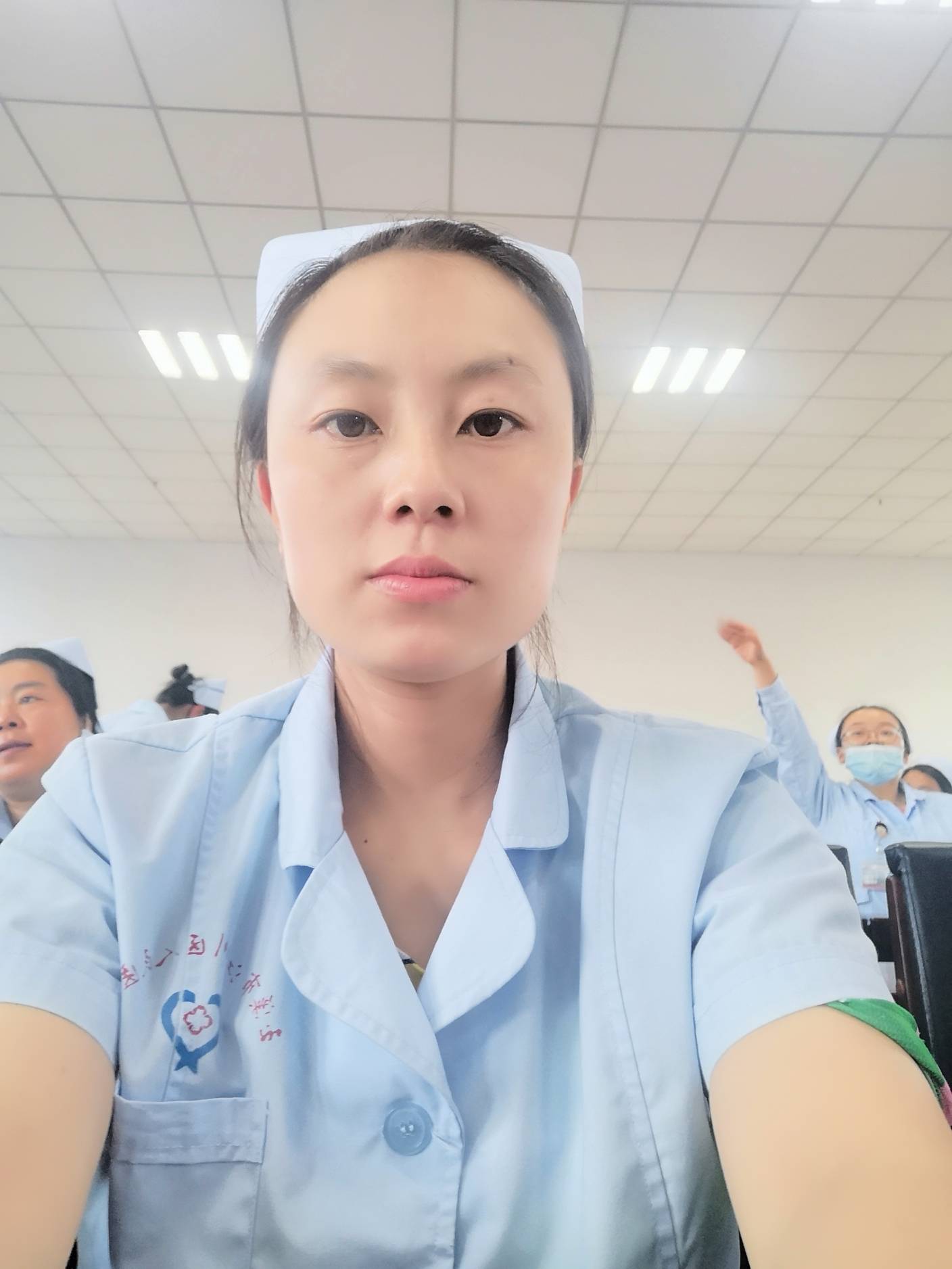 苗绢头像