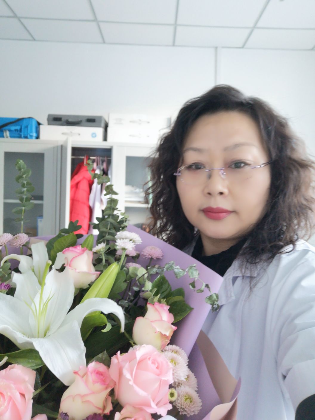 于红梅头像