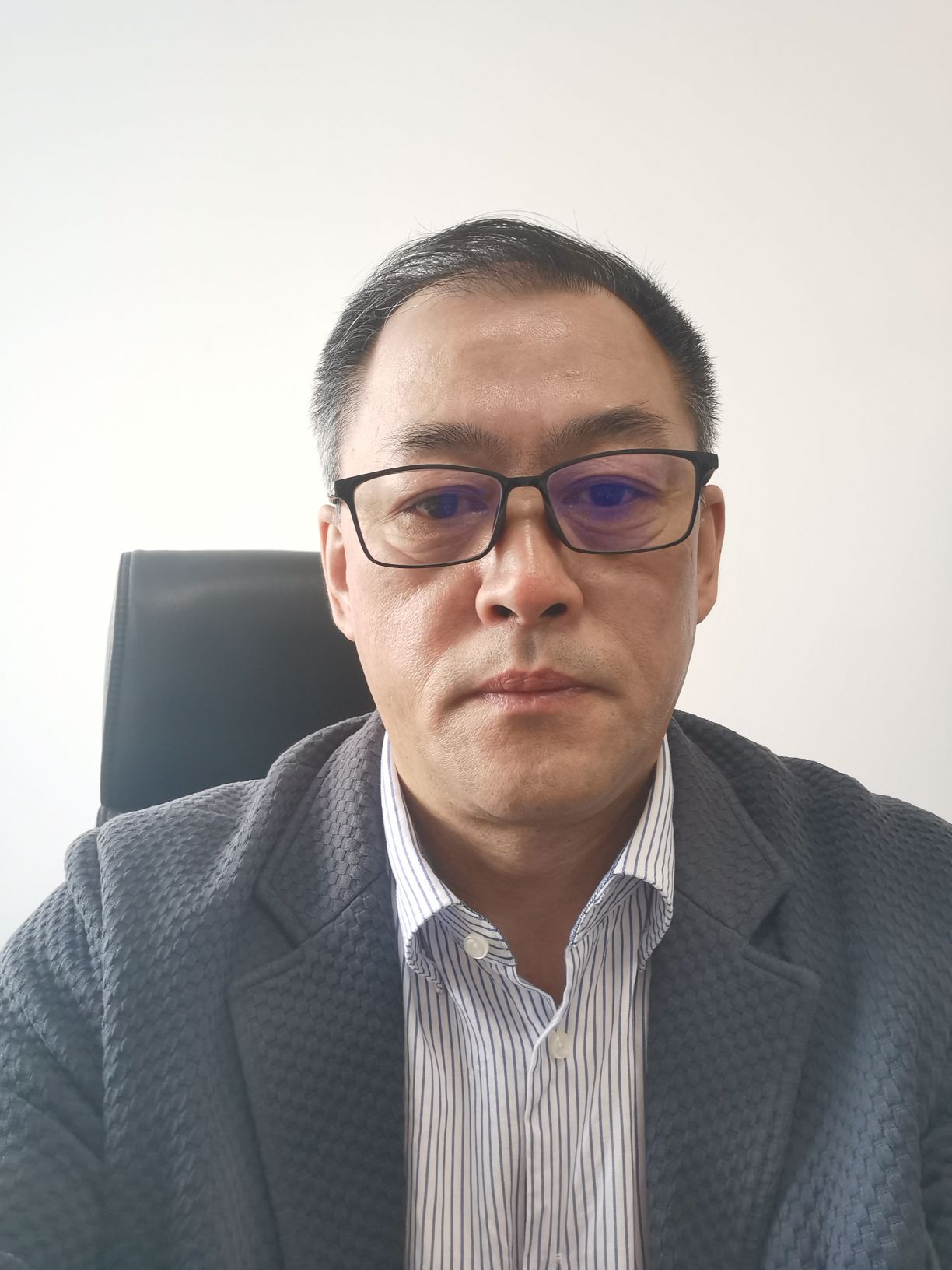 李天威头像