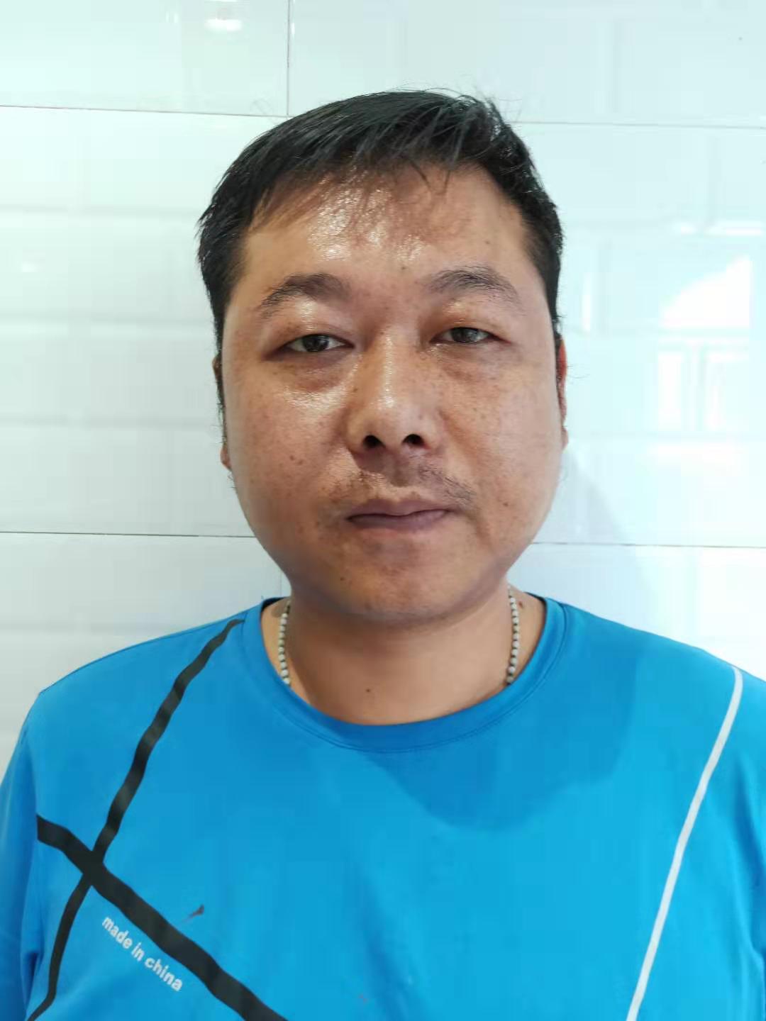 杨浩头像
