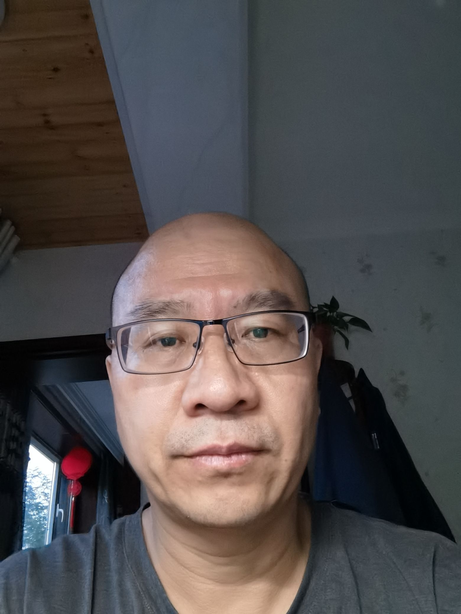 朱怀清头像