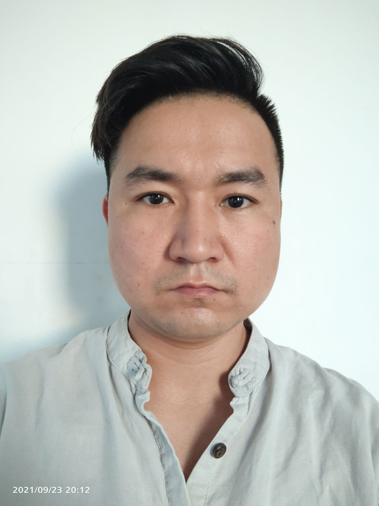 伊力哈木·麦麦提敏头像