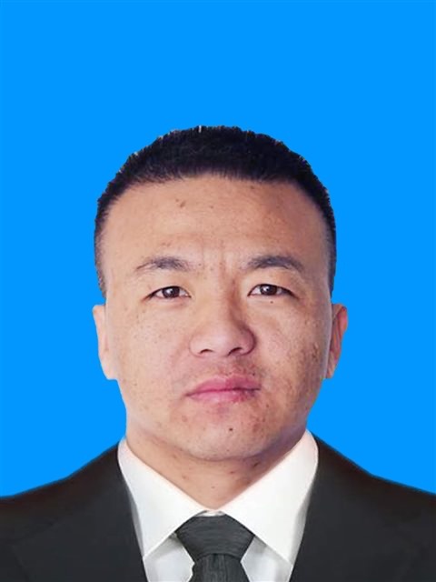 杨勇头像