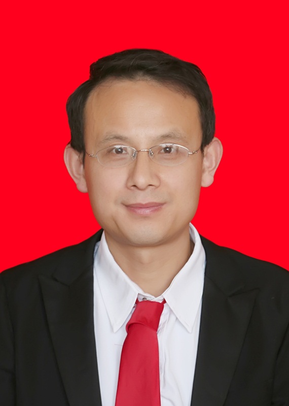 申伟头像