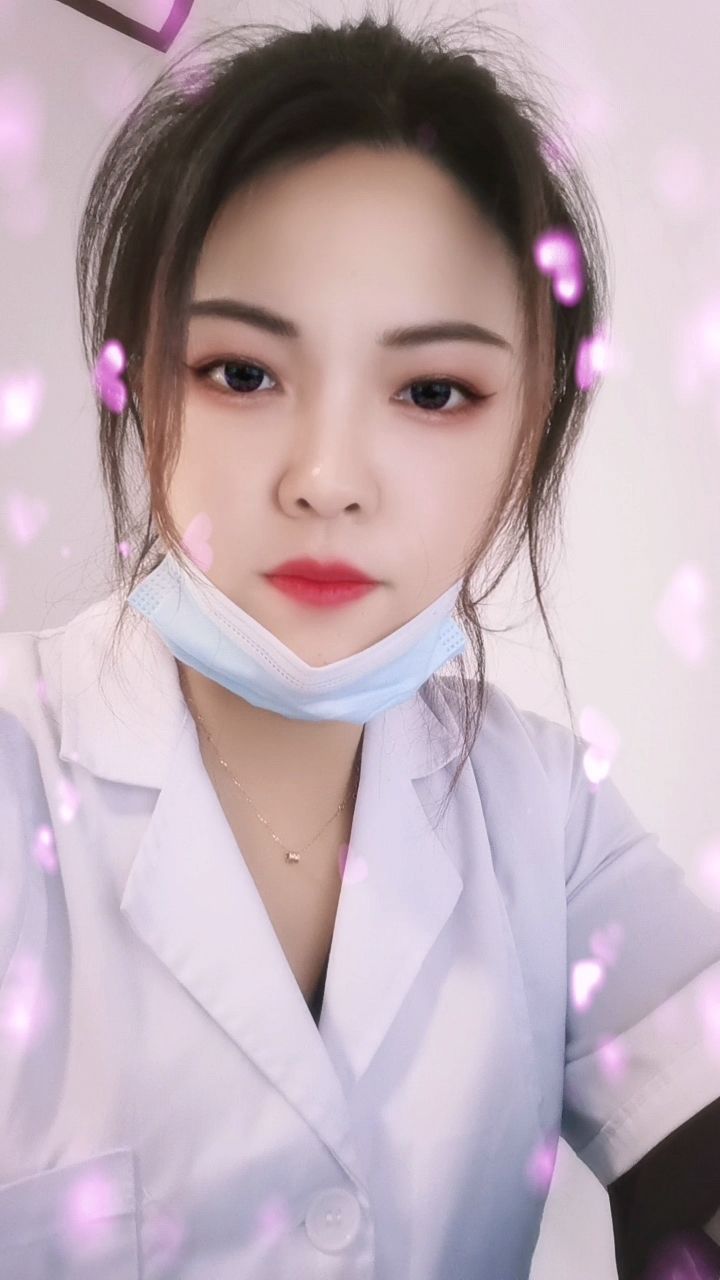 高盼盼头像