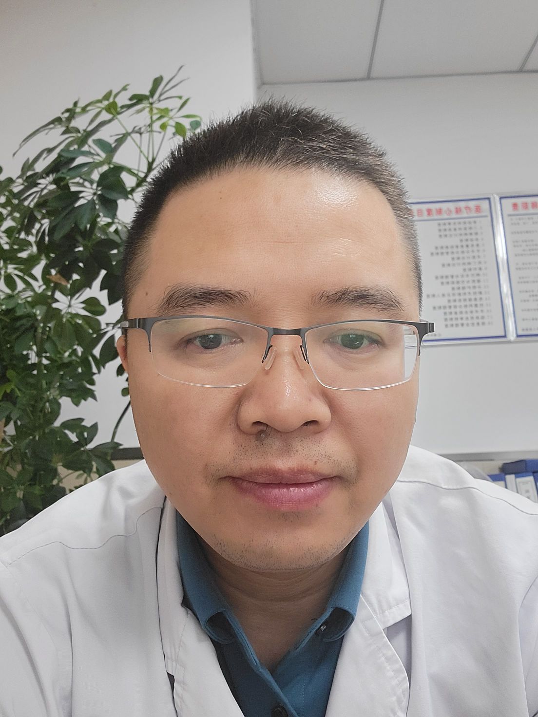 李存明头像