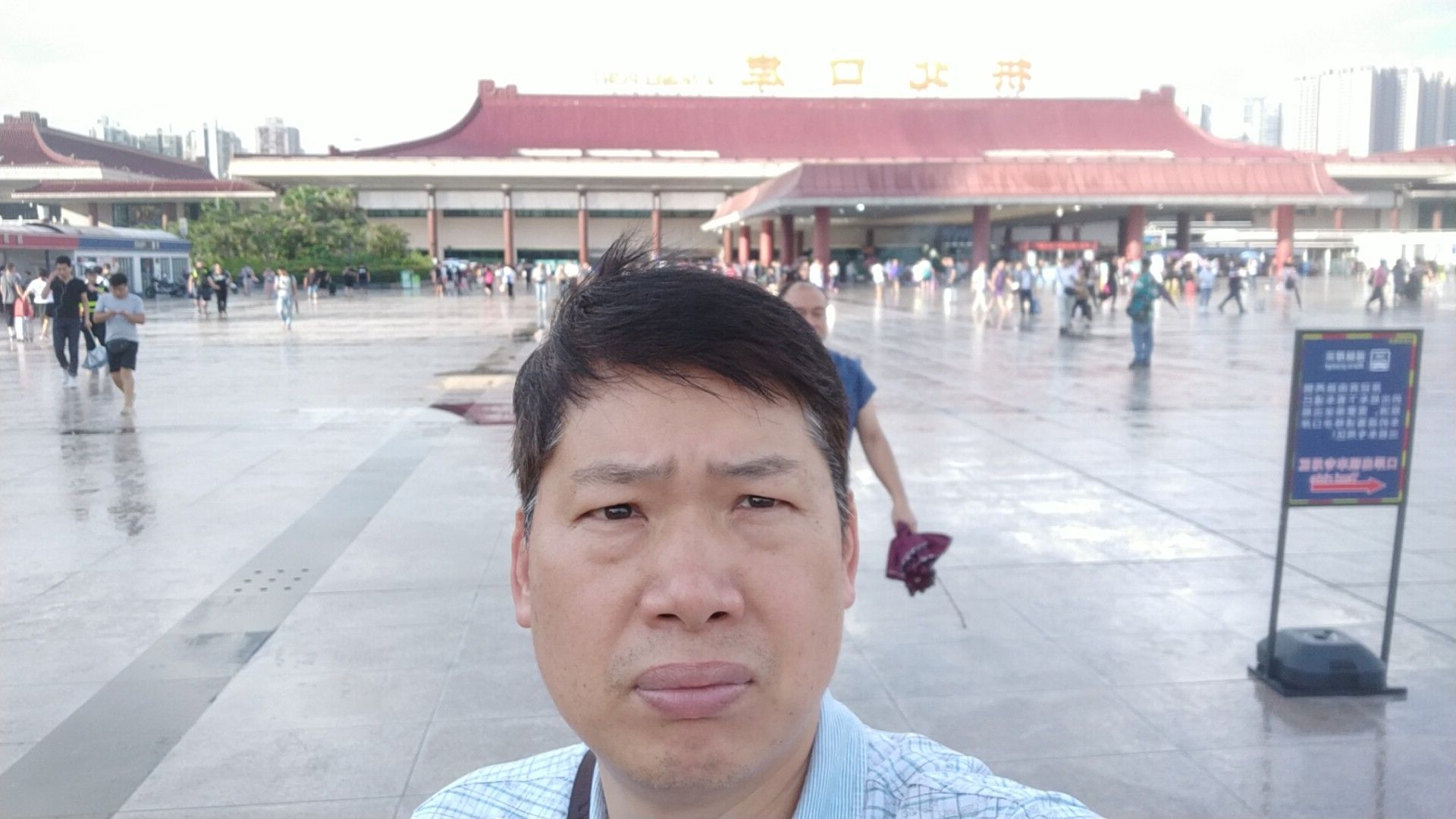 黎法利头像