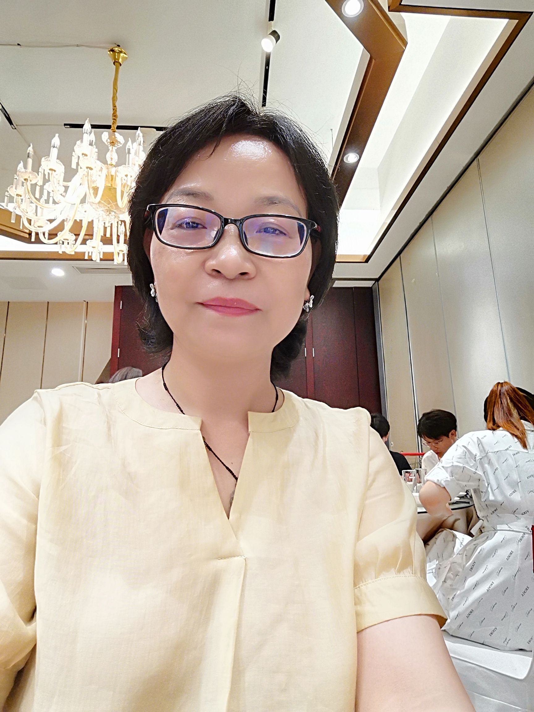 吴之梅头像