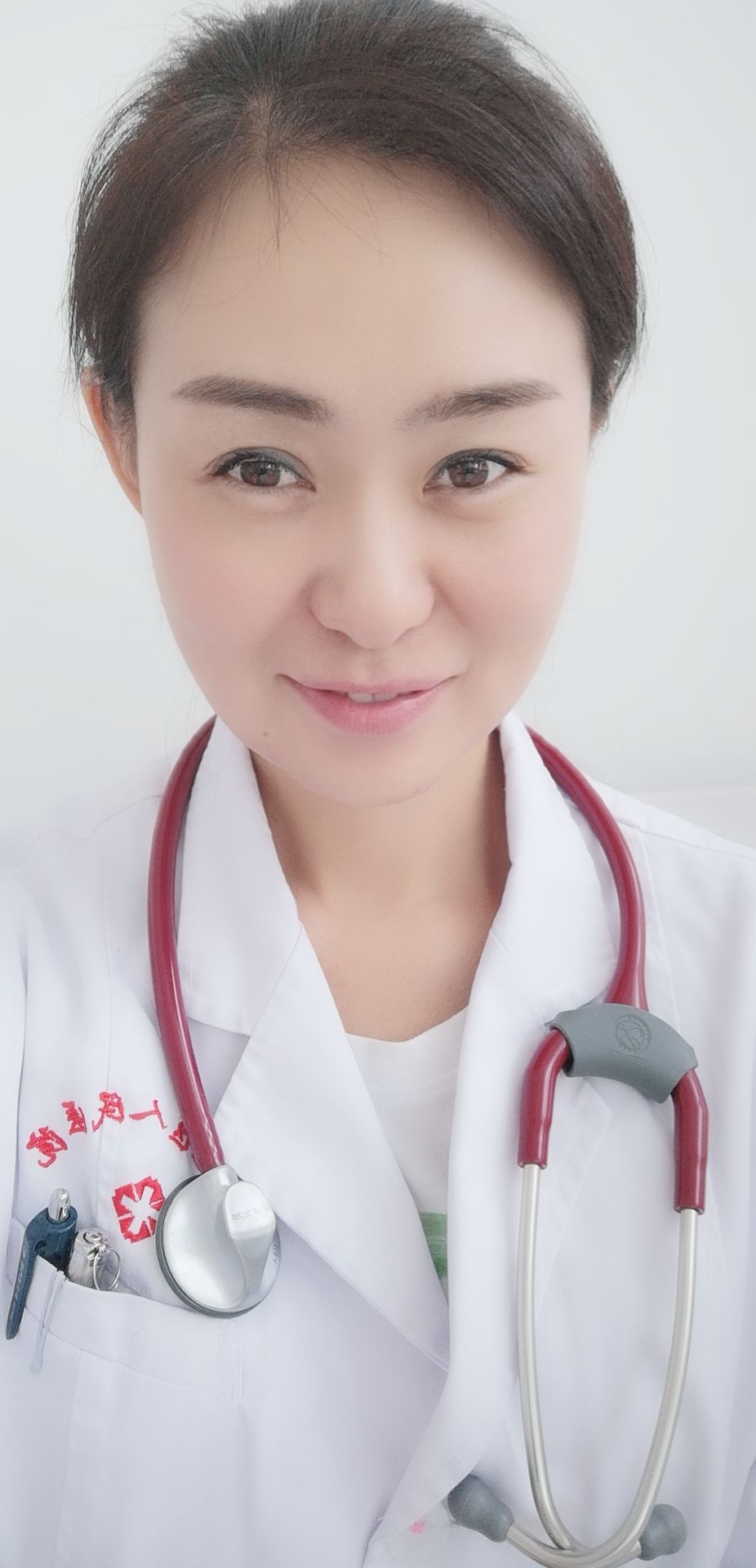 富蕾蕾头像