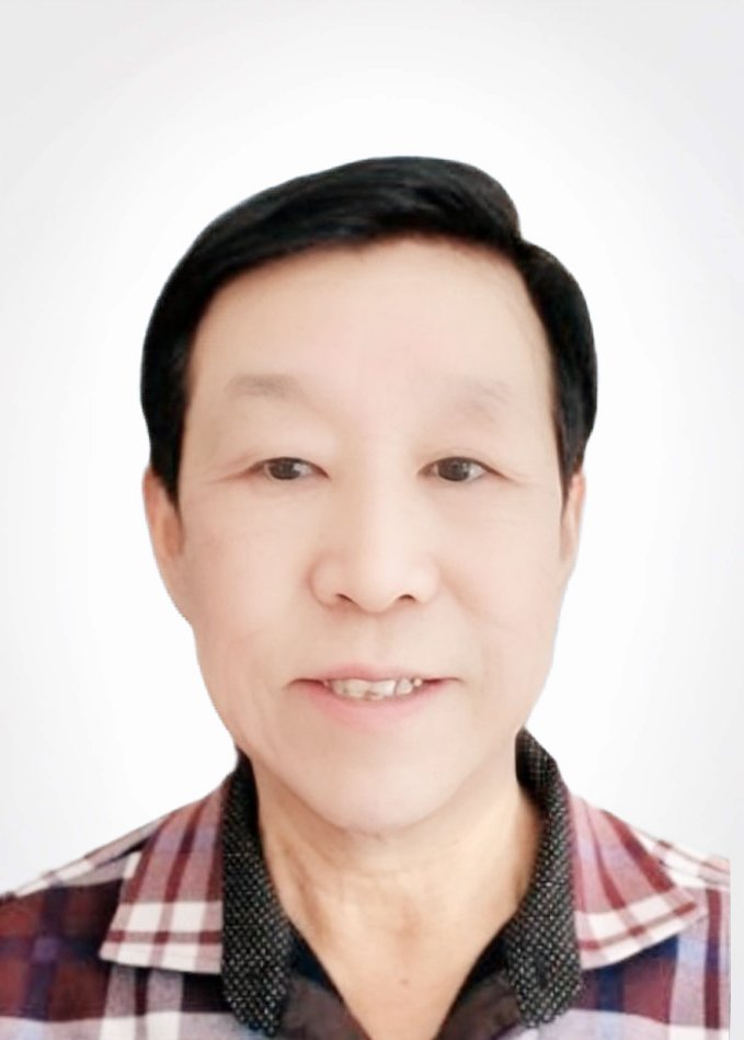杨国山头像
