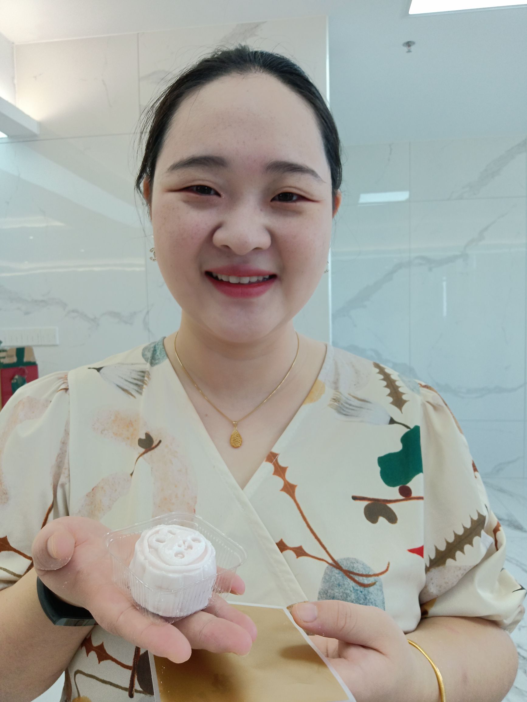 张丹妮头像