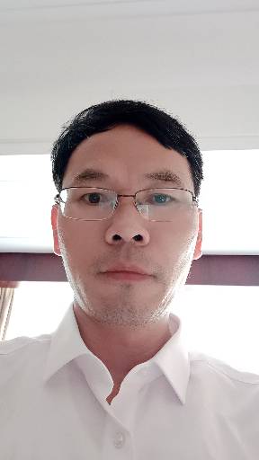 李光布头像