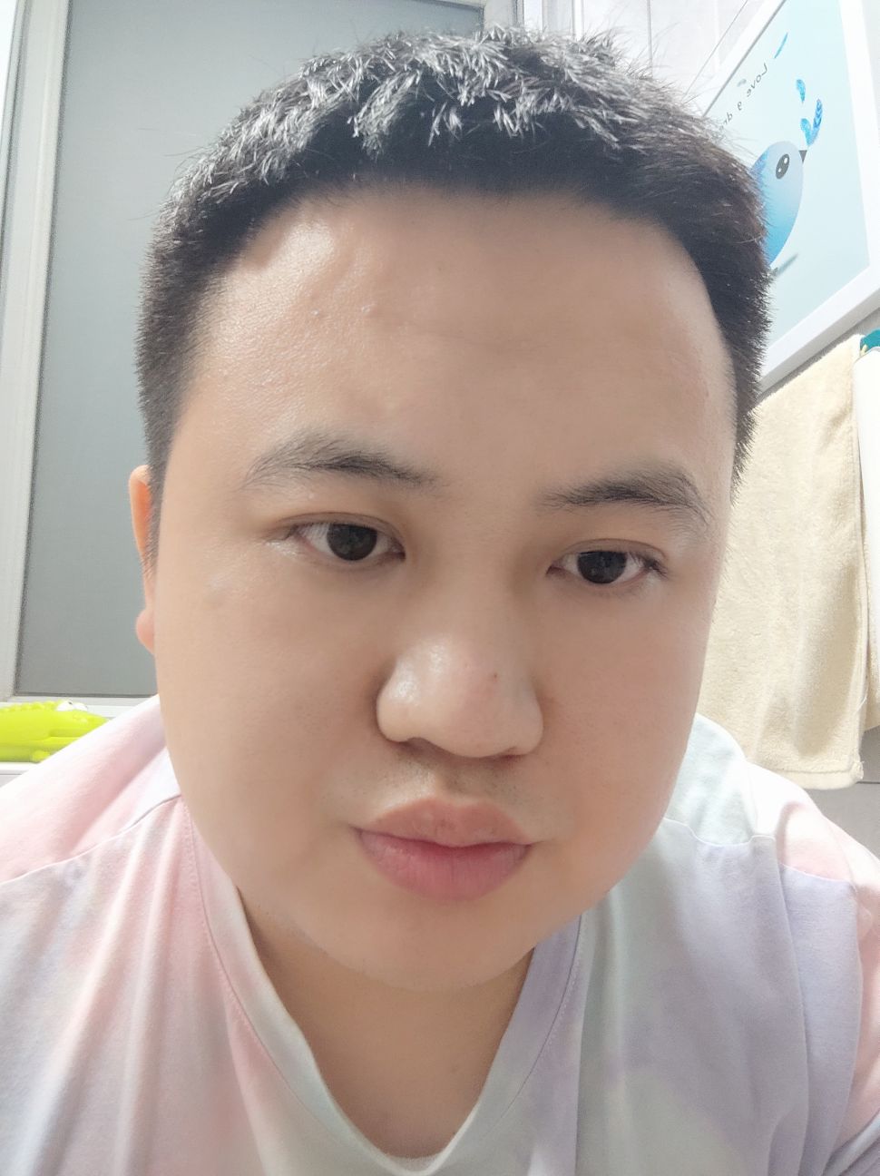 裴志圣头像