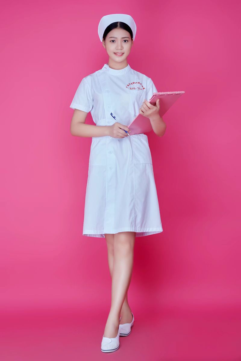 严秋婷头像