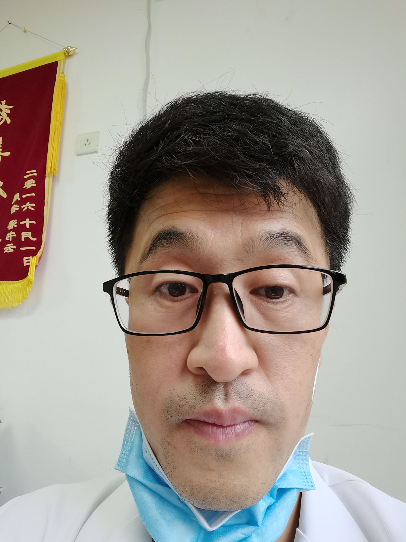 刘麟头像