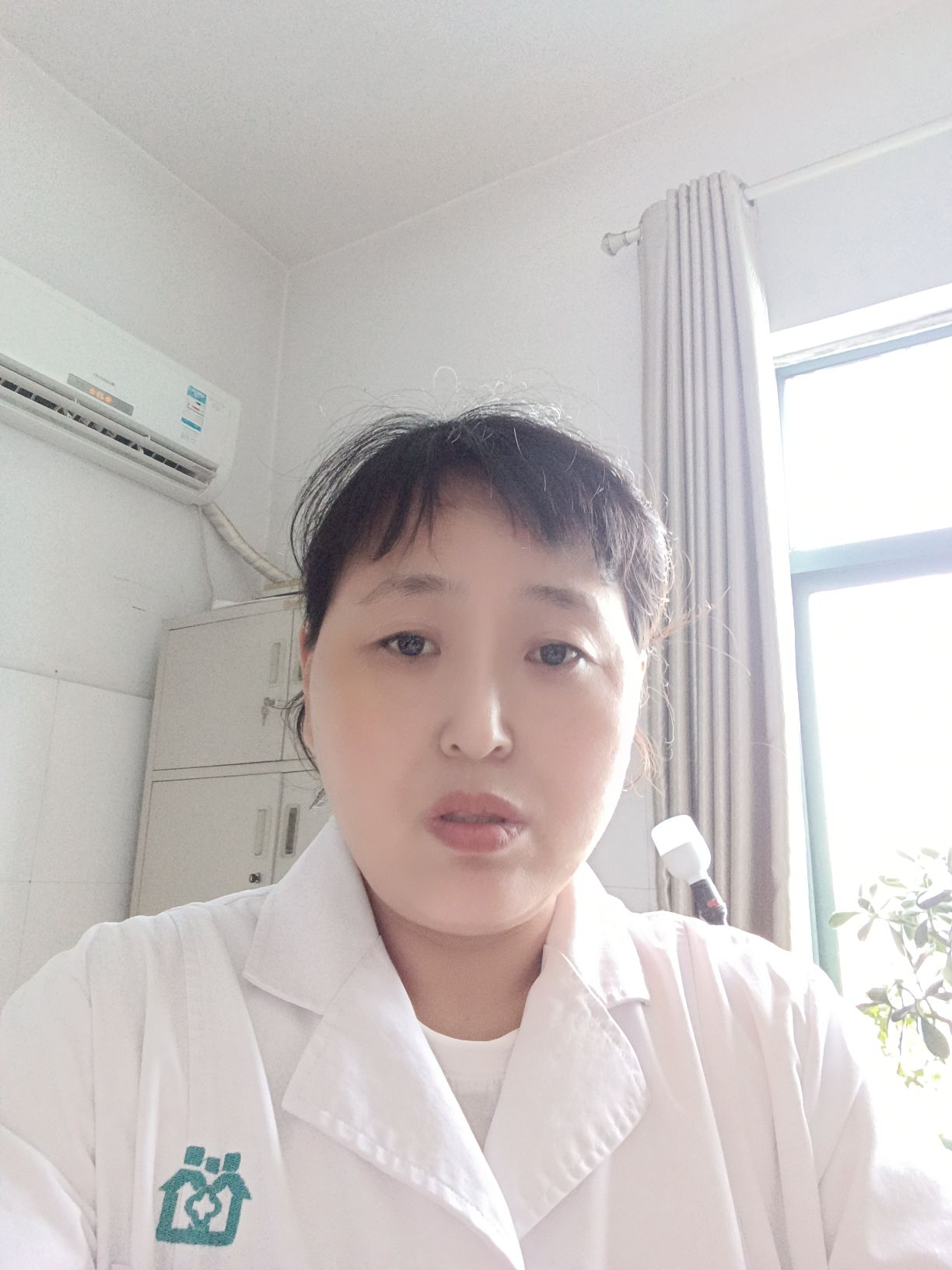 谢文娟头像